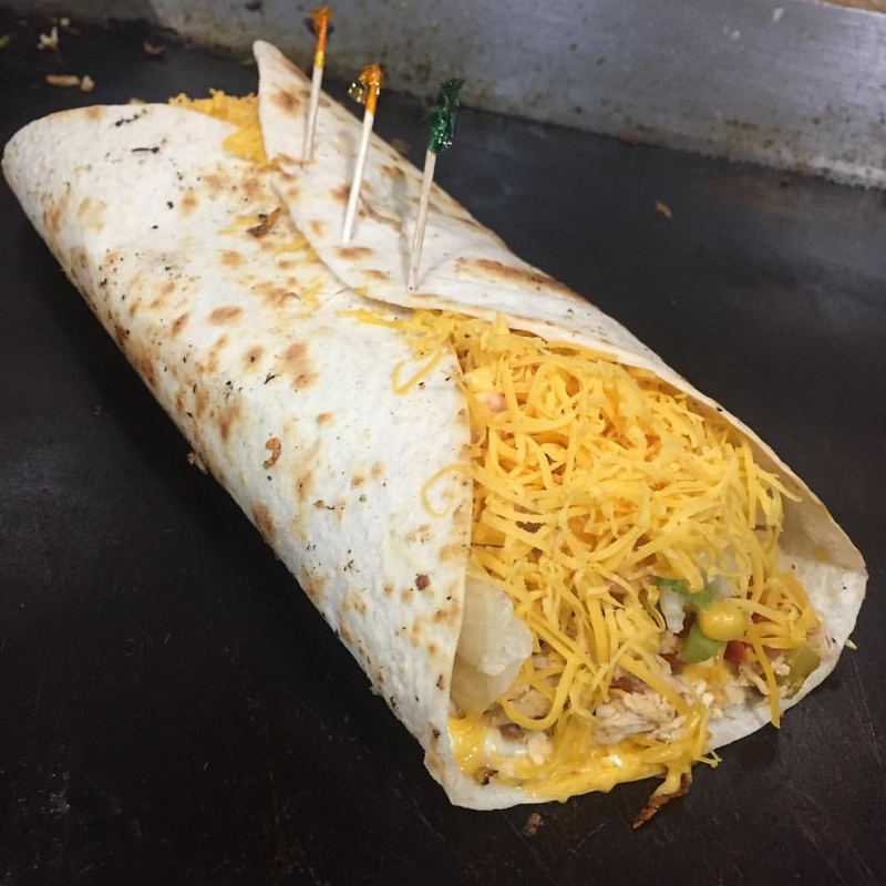 Burrito at Cafetería Serie 54