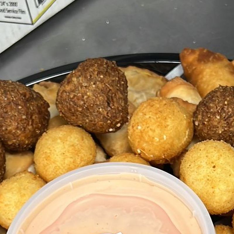 Quipes (Kibbeh) at Cafetería Serie 54