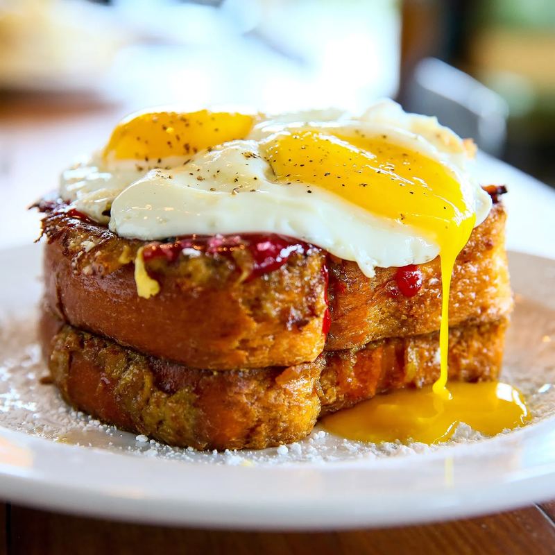 Dominican Toast at Cafetería Serie 54